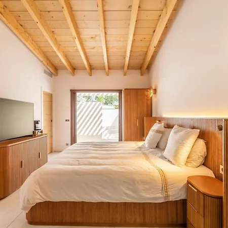 Villa Casa Di Lolivu Luxury Confidential In Cala Rossa *