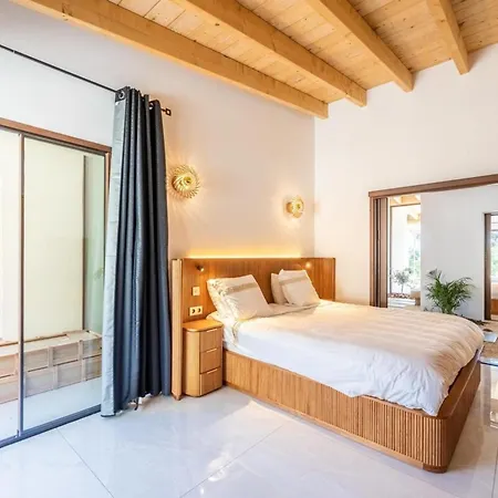 Casa Di Lolivu Luxury Confidential In Cala Rossa Lecci