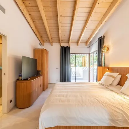 Casa Di Lolivu Luxury Confidential In Cala Rossa Villa *