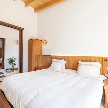 Casa Di Lolivu Luxury Confidential In Cala Rossa Villa Lecci